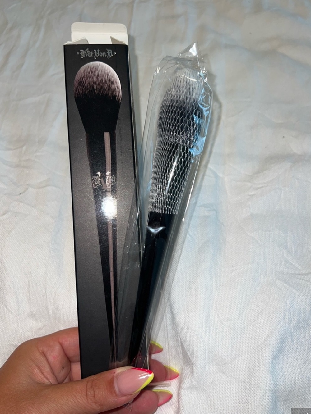 Kat Von D Make Up Brush